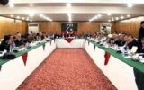 ابراز تمایل حزب عمران خان برای مذاکره با ارتش پاکستان